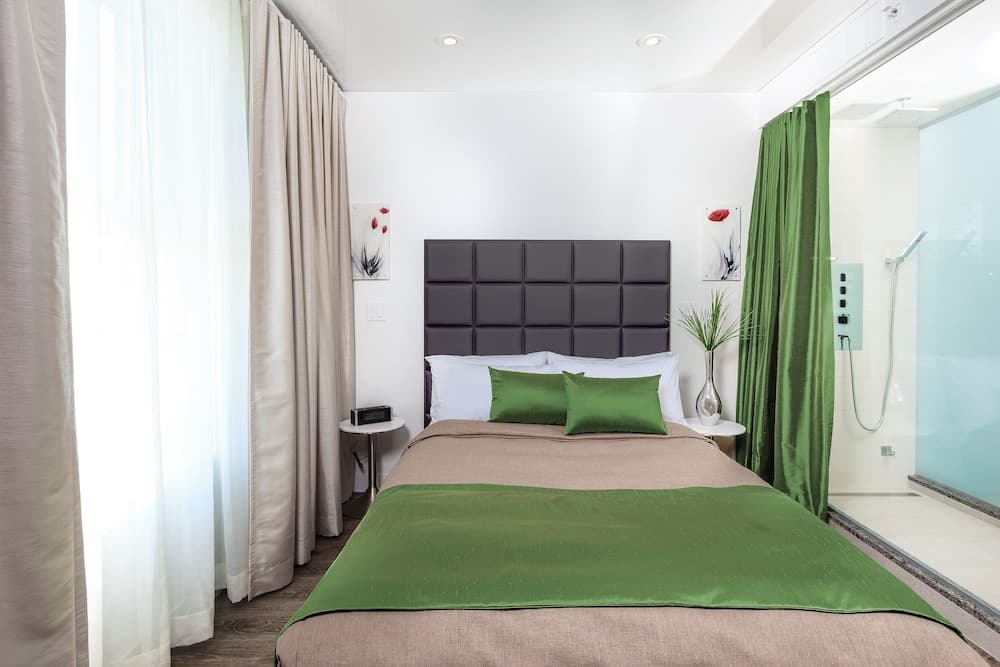 Room Ultra, 1 Double Bed (small)