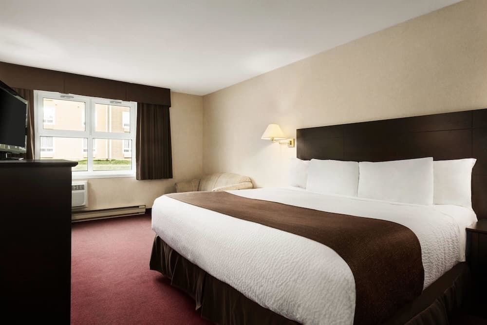 Efficiency, Room, 1 King Bed, Non Smoking