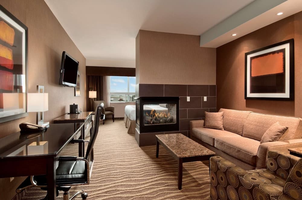 Suite, 1 King Bed, Non Smoking, Fireplace (with Sofabed)