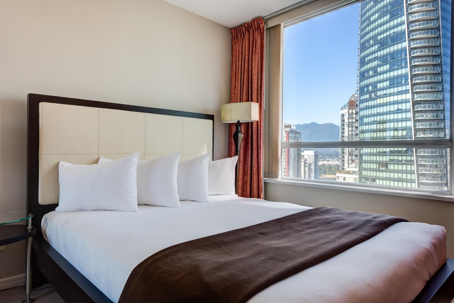 Carmana One-Bedroom Suite