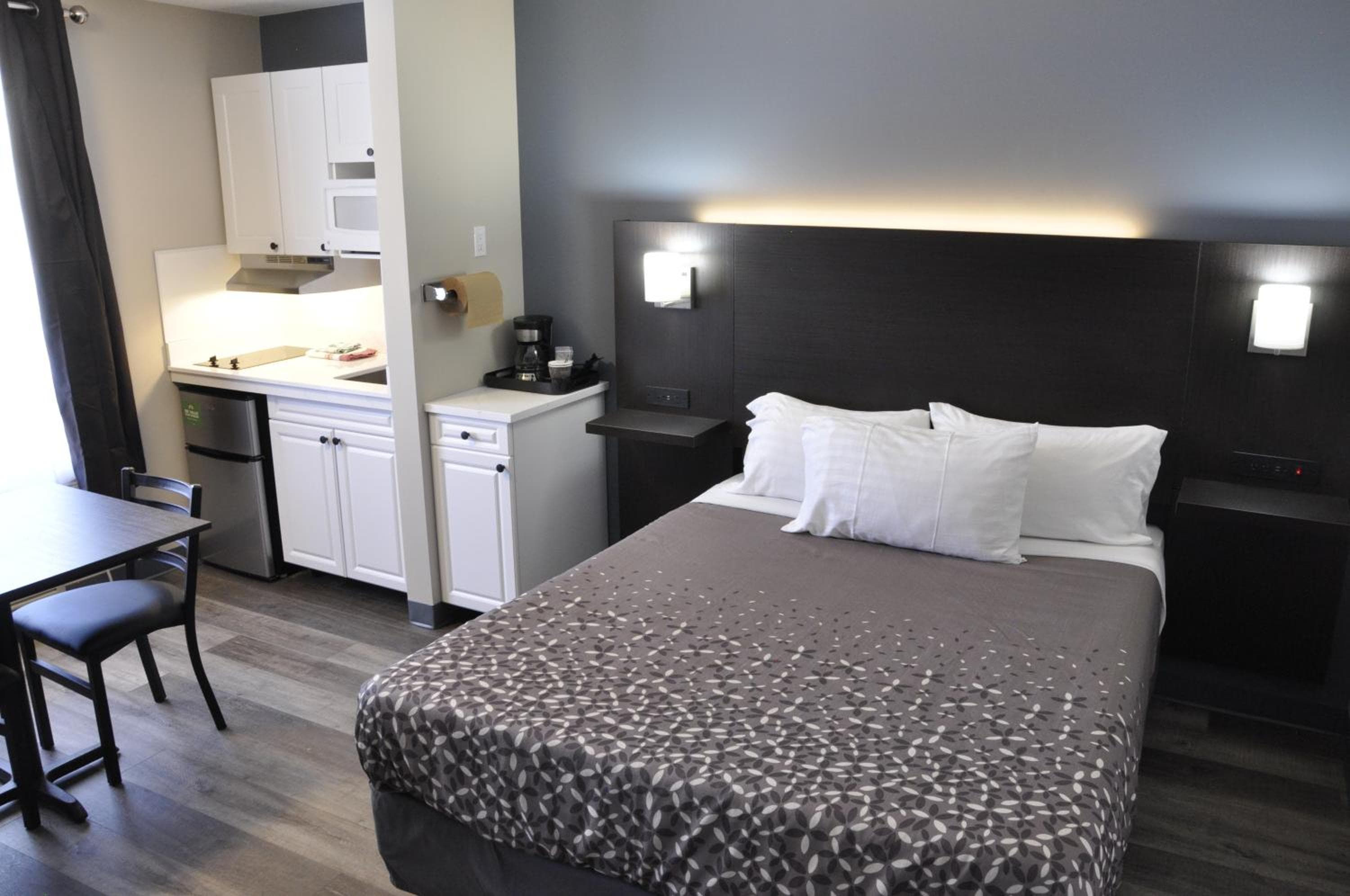 Two Room Kitchenette Suite