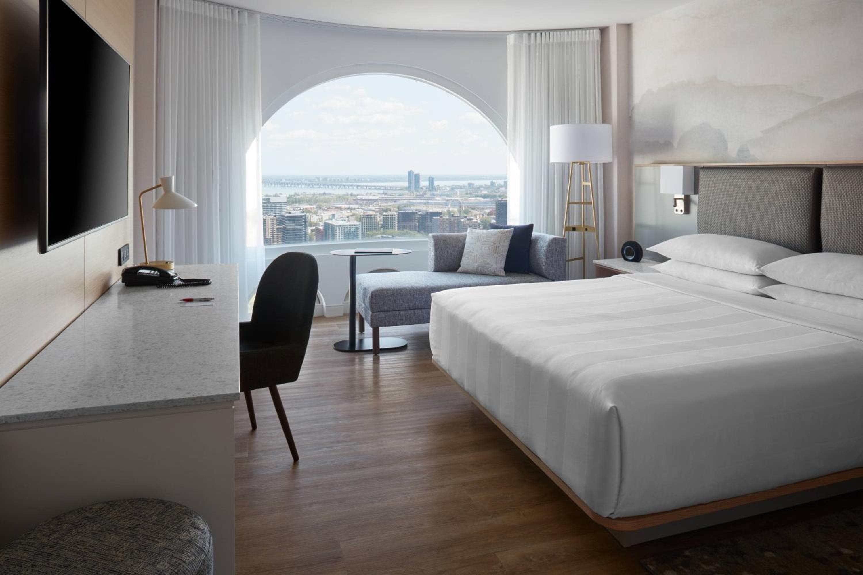 Concierge King Room