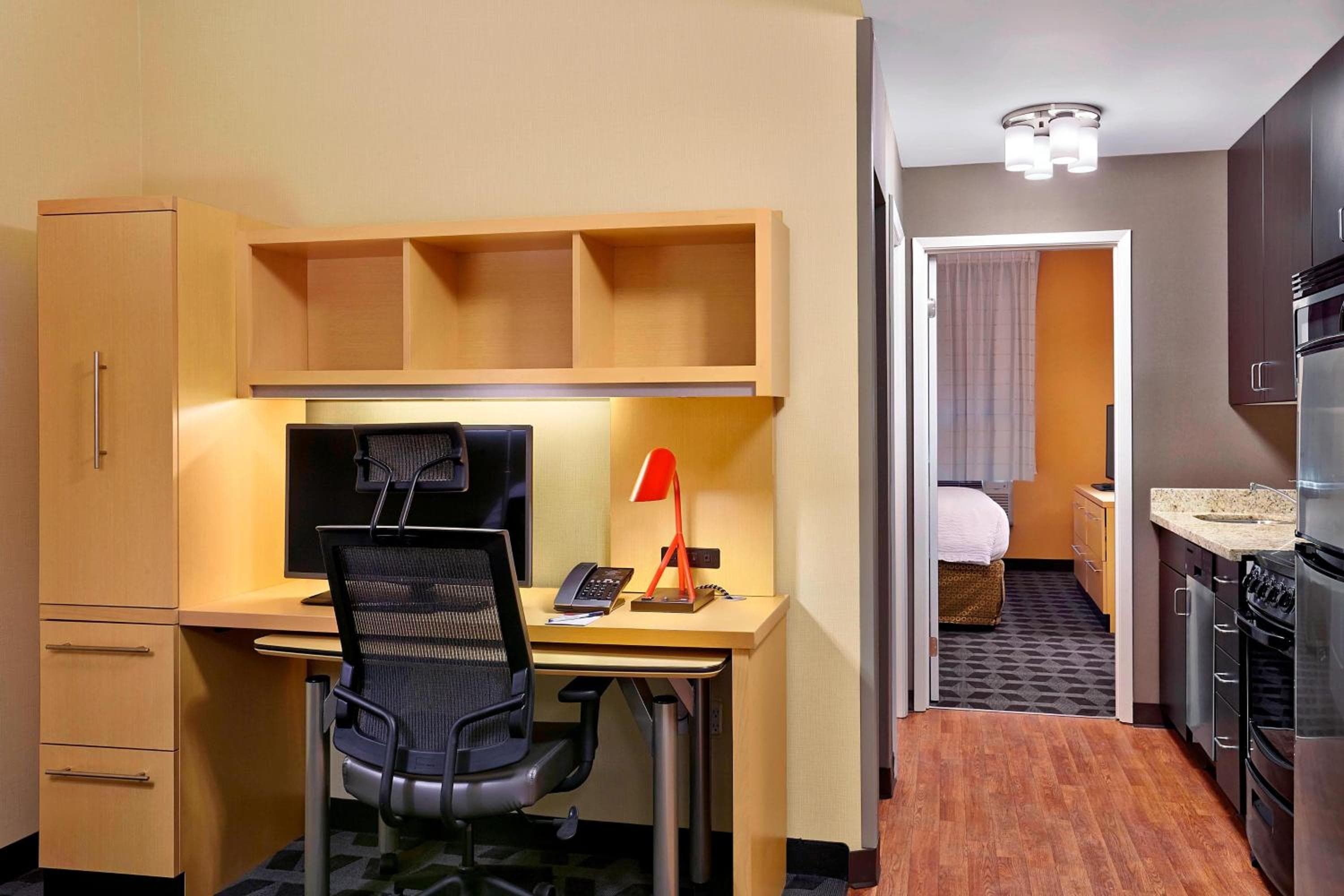 One-Bedroom King Suite