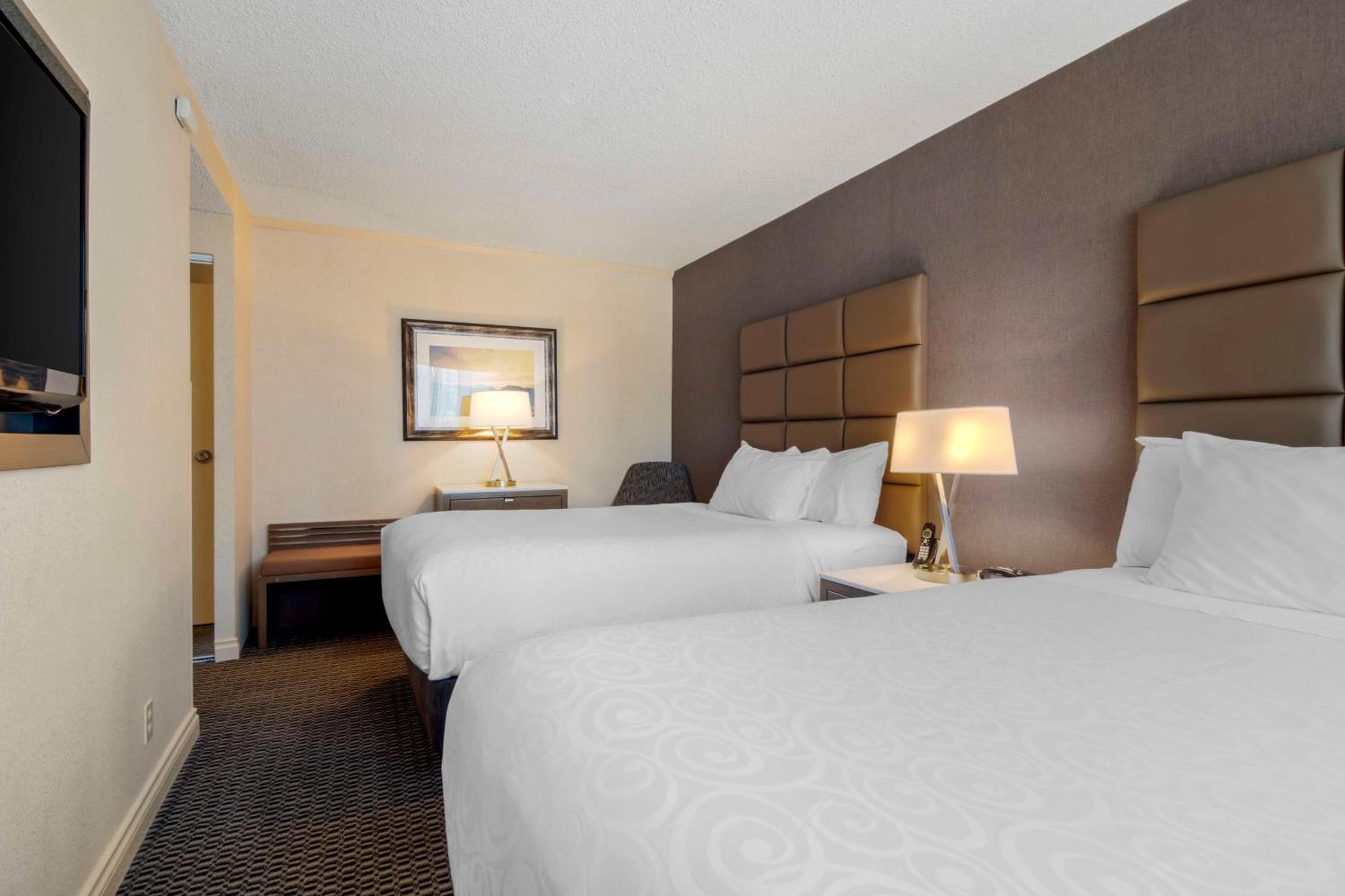 Deluxe Room, 2 Double Beds, Non Smoking, Balcony