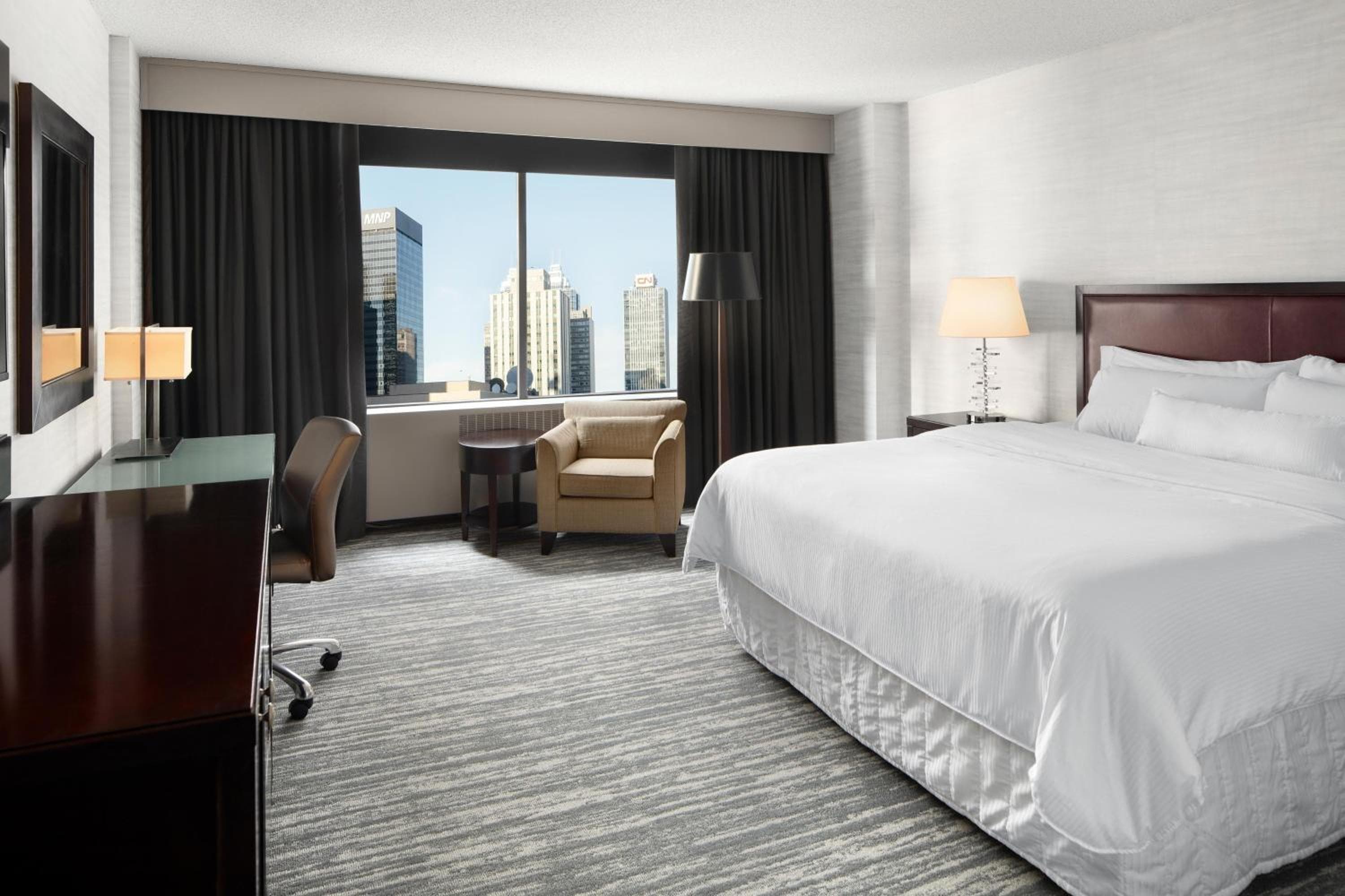 Executive, Guest room, 1 King, City view, Main Building