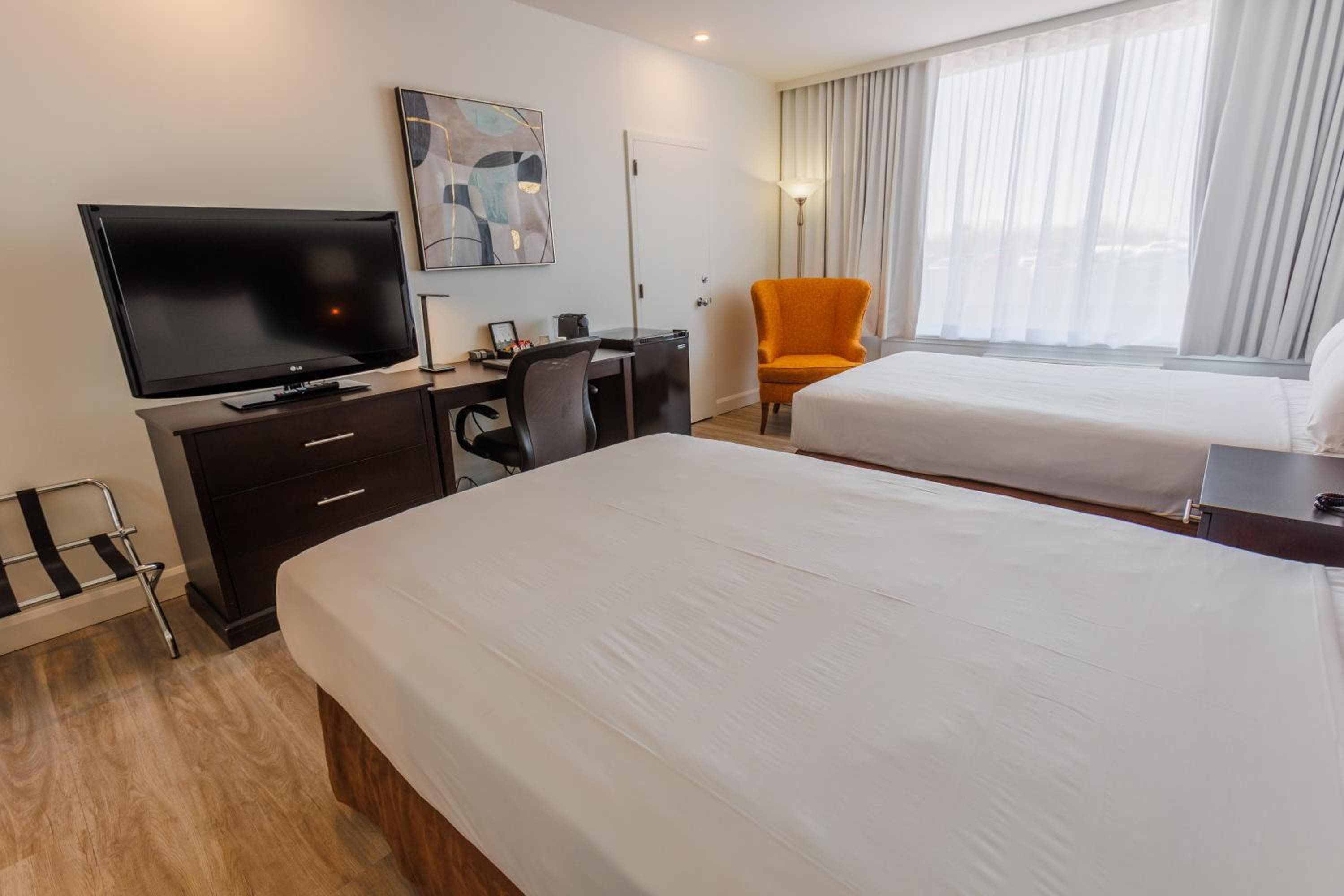 Deluxe Double Room with Two Double Beds - Non-Smoking