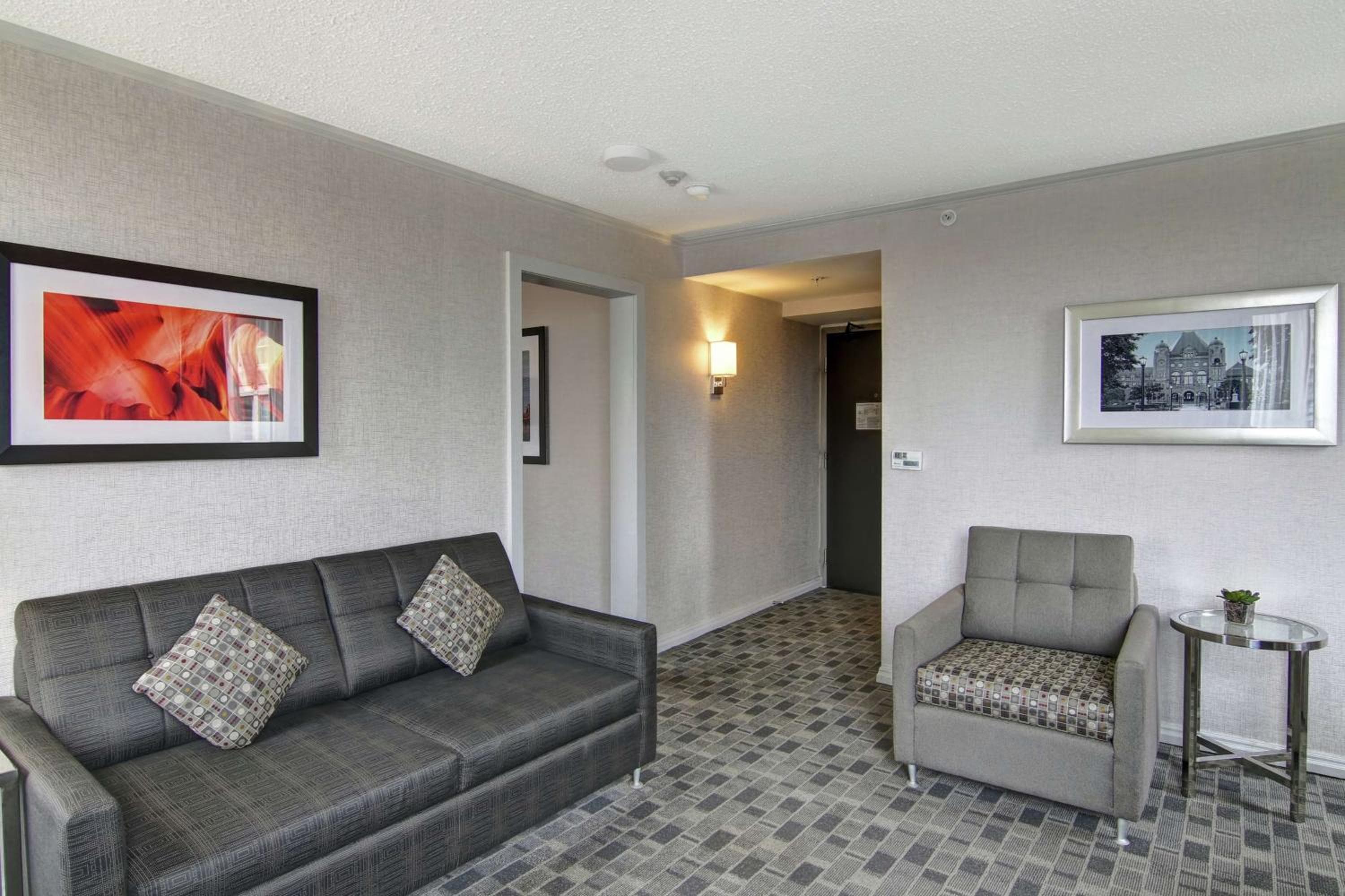 Deluxe King Suite with Sofa Bed