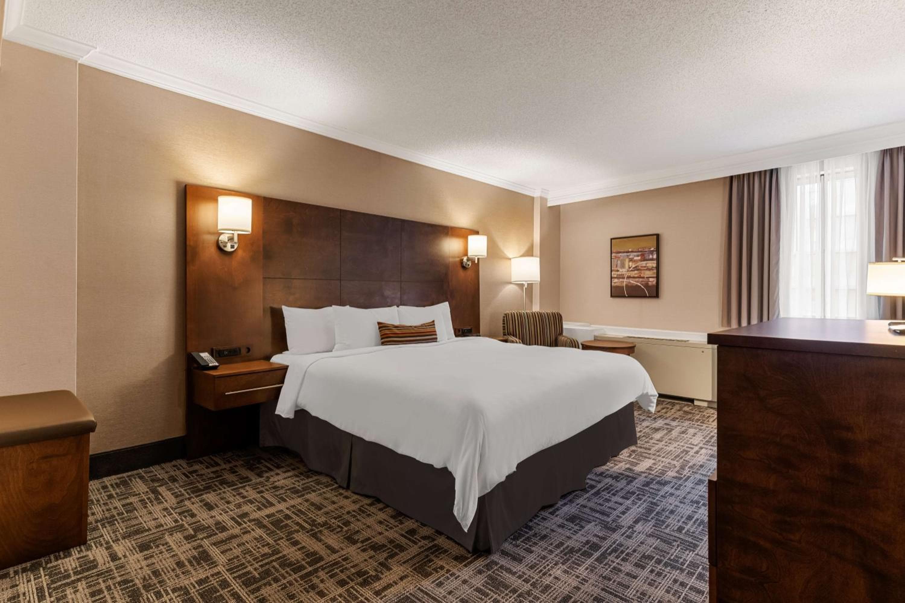 King Room - Non-Smoking