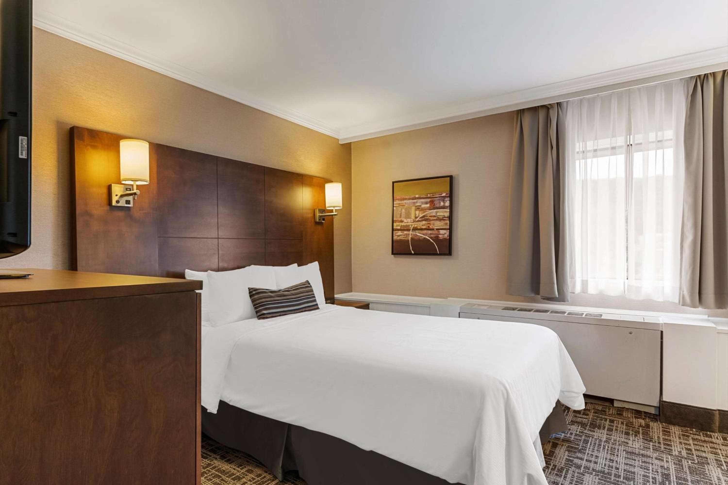 Small Double Room - Non-Smoking