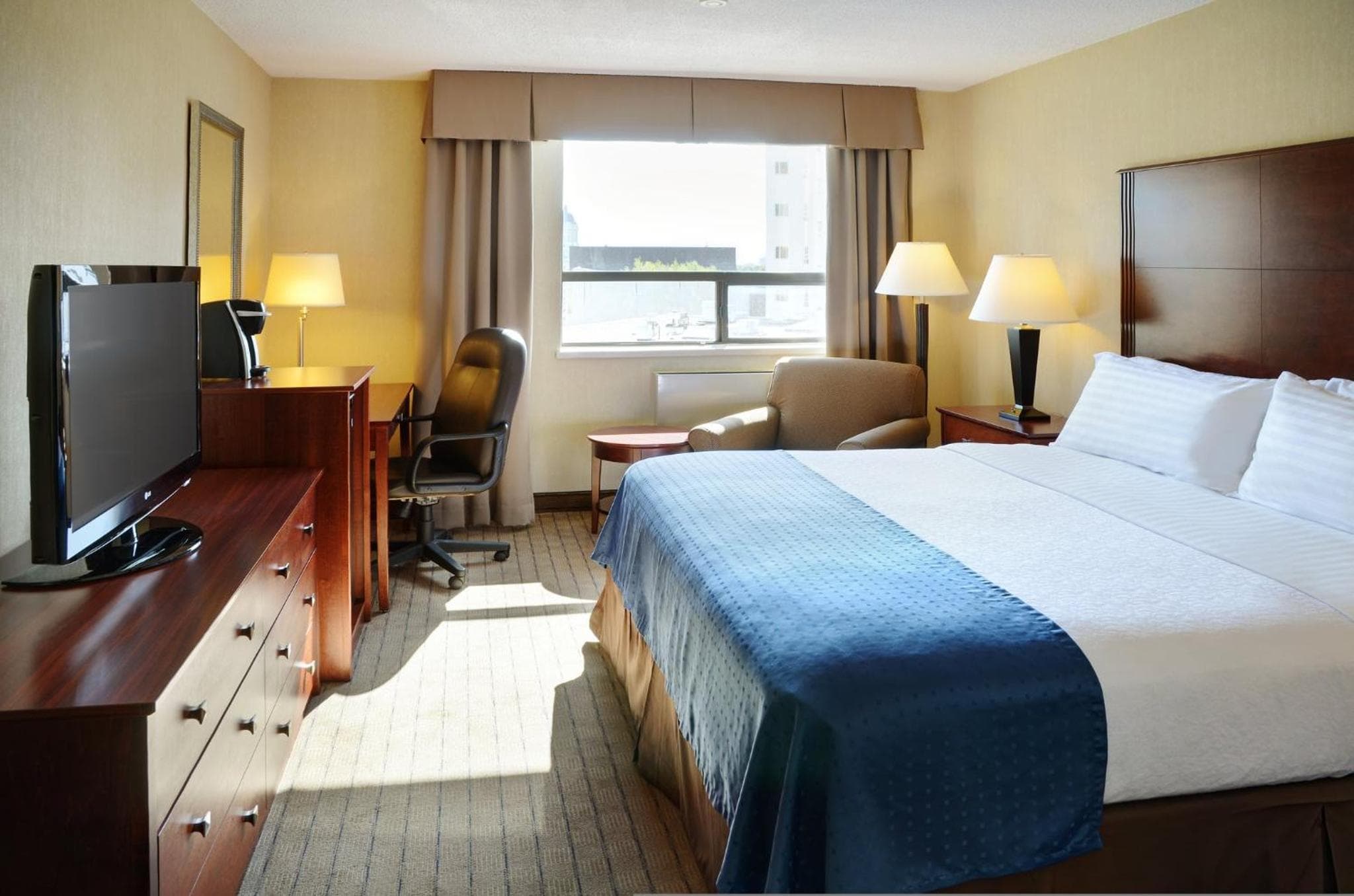 Standard King Room