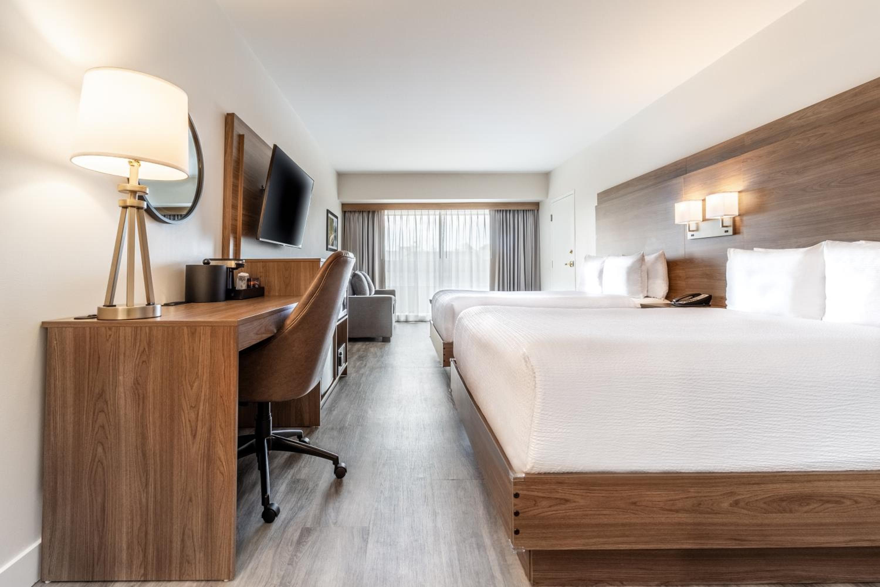 Two Queen beds w/Sofa Bed