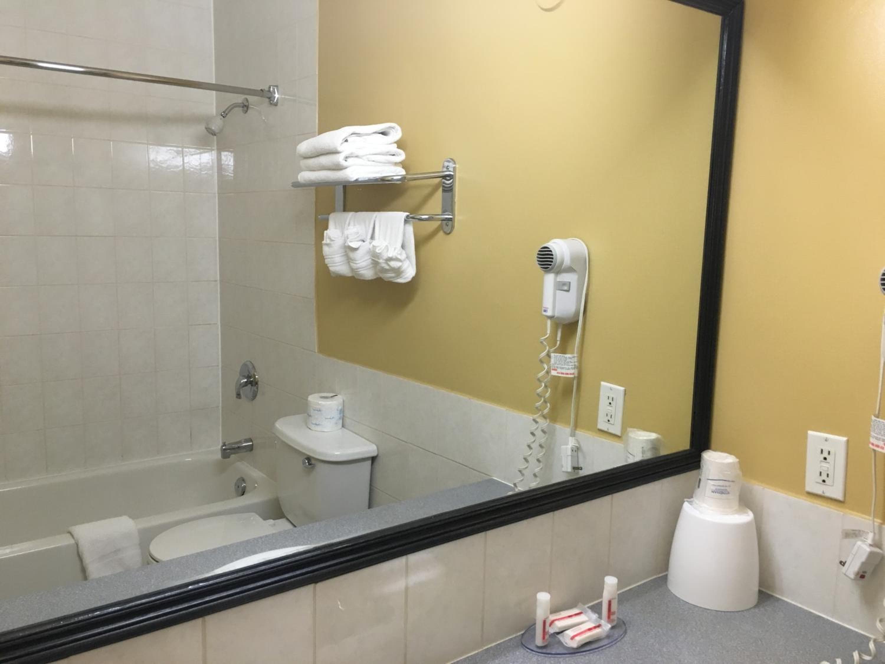 King Room - Non-Smoking