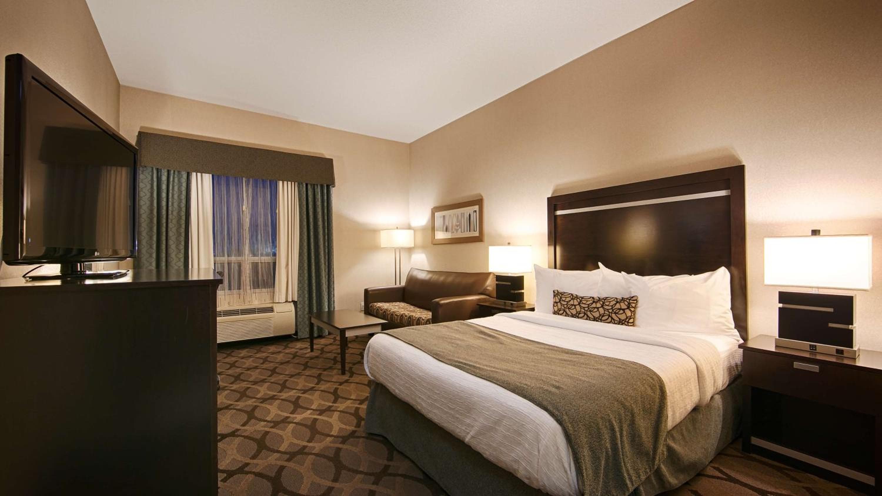 Queen Room