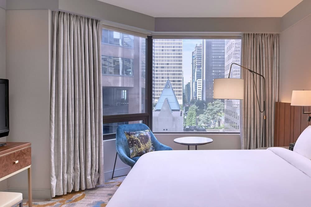 Room, 1 King Bed (High Floor)