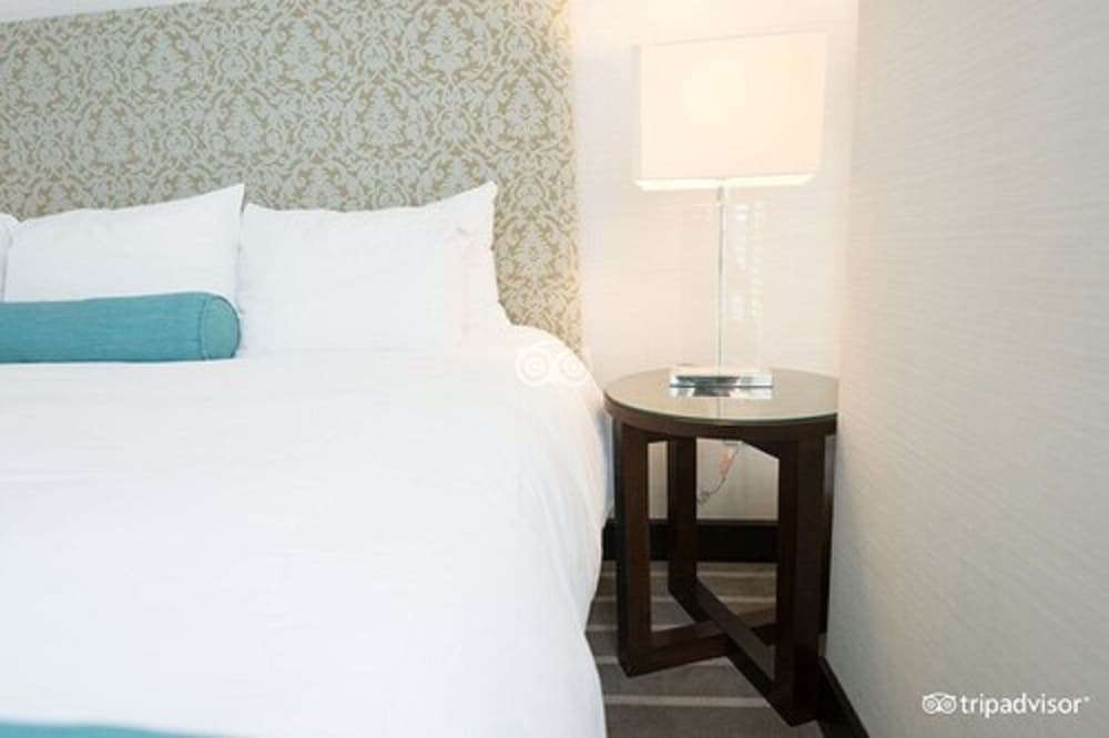 Premium Room, 1 King Bed, Non Smoking