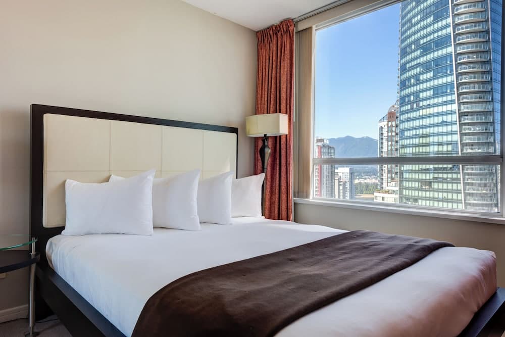 Carmana 1-Bedroom Suite (1 Queen)