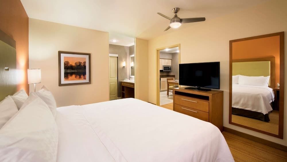 Suite, 1 King Bed