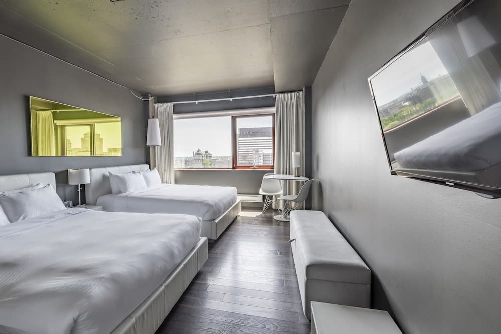 Standard Room, 2 queen beds (2Hip)