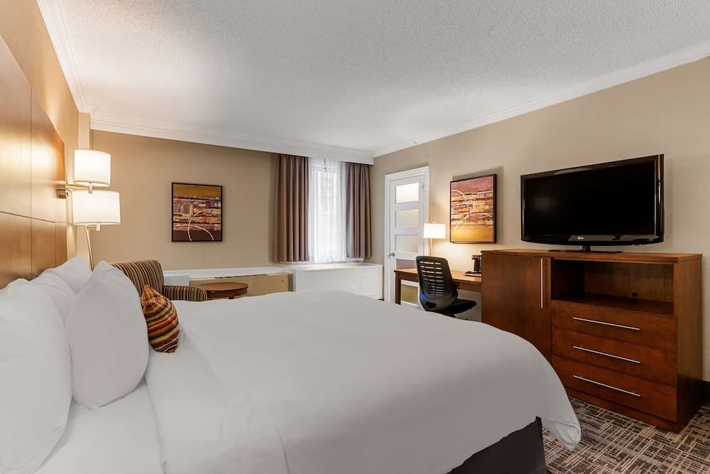 Deluxe Room, 1 King Bed, Non Smoking