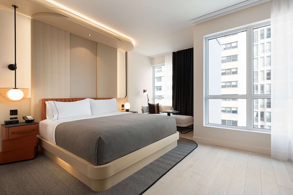 Room, 1 King Bed (Rosedale)