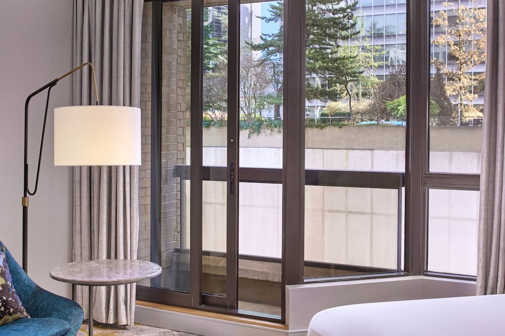 Suite, 1 Bedroom, Balcony, City View